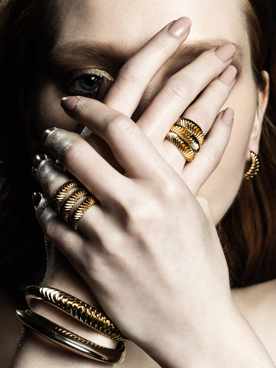 The 3/8 Spine Shell Bracelet